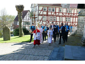 Feier der 1. Heiligen Kommunion in Sankt Crescentius (© Karl-Franz Thiede)